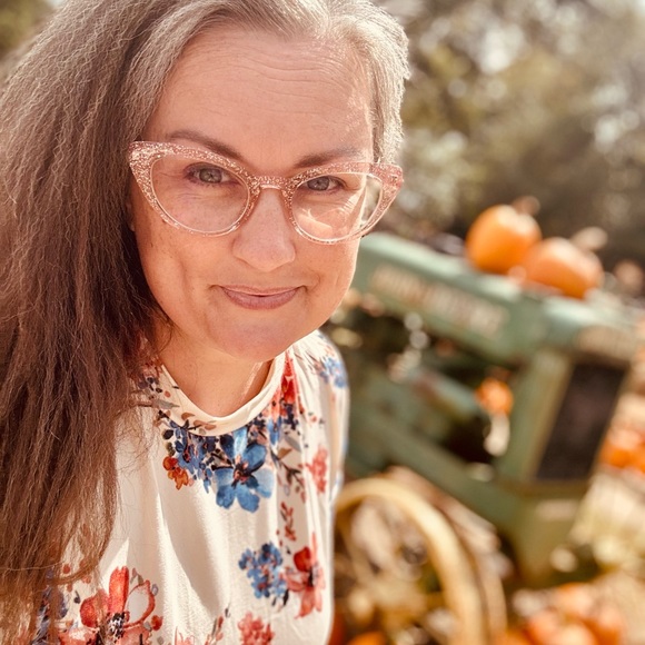 Meet your Posher, Alisha - Picture 6 of 7